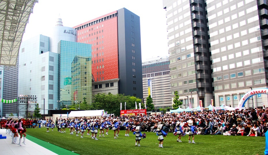 市役所前広場