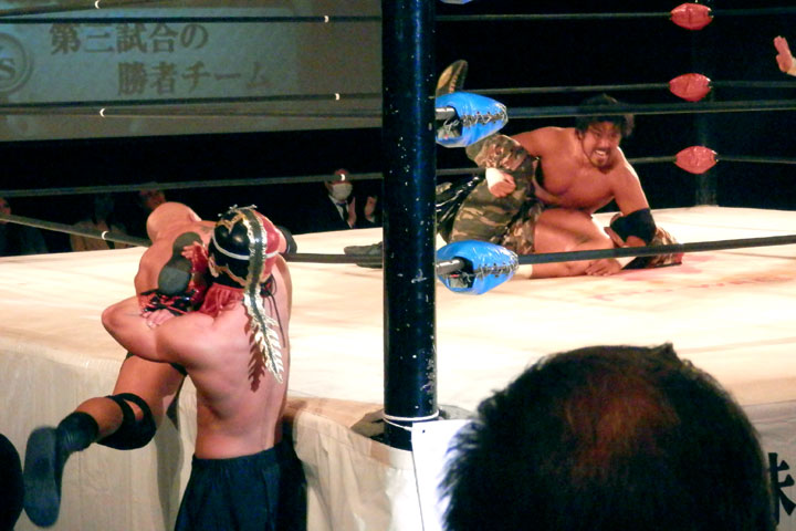 1384191085_2.jpg 1384191085_2.jpg