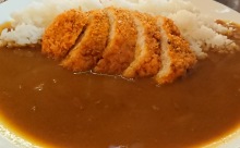 ちょうどE級グルメ！カレーライス うまいヨ ゴルバチョフ